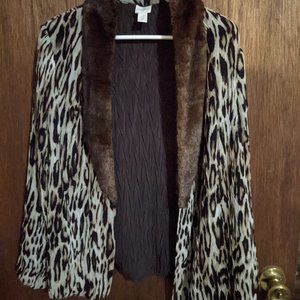 Gorgeous Chico's Fur Trimmed Lightweight Jacket